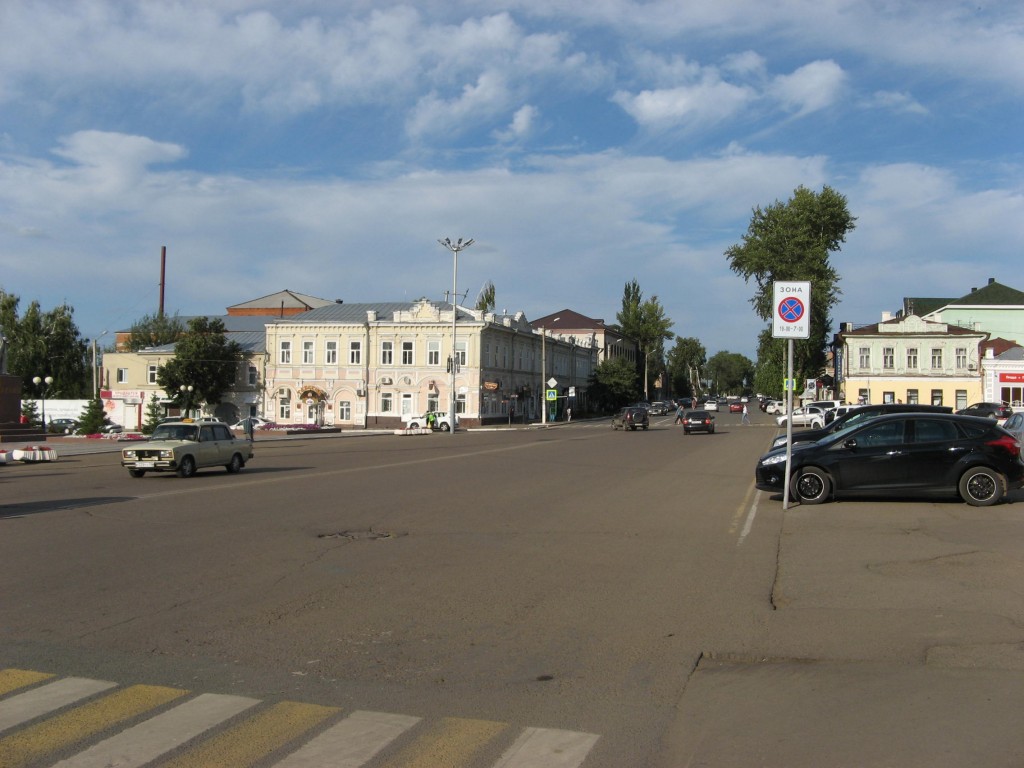 Церковь Спаса Нерукотворного Образа, Чистополь (Чистопольский район, Республика Татарстан). дополнительная информация, Место на пересечении улиц Ленина и Толстого, где стояла Спасская церковь