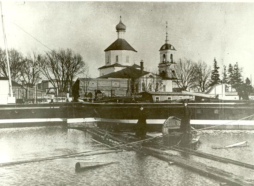 Тверь. Церковь Николая Чудотворца на Зверинце. архивная фотография, Автор неизвестен. Фото. 1898 года.из архива Александра Николаевича Семёнова.  с сайта http://hram-tver.ru/tver/niknazvertv.html