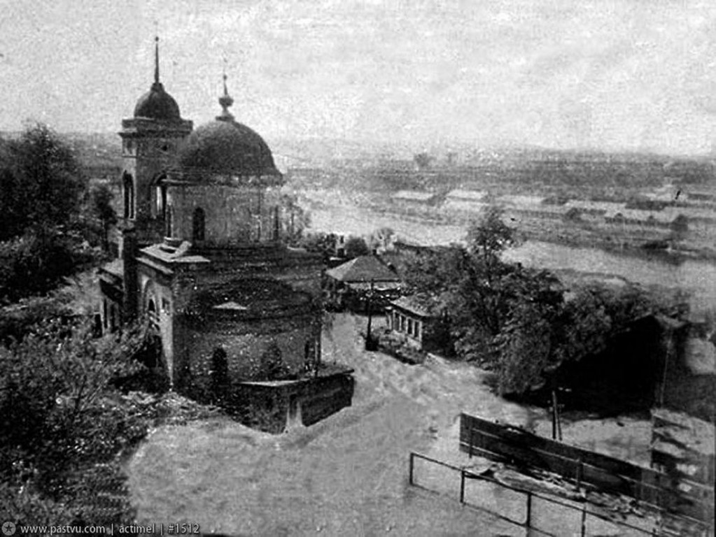 Церковь Елисаветы на Дорогомиловском кладбище, Дорогомилово (Западный административный округ (ЗАО), г. Москва). архивная фотография, 1945-1950 год (направление съемки — запад) с сайта http://oldmos.ru/old/photo/view/1512