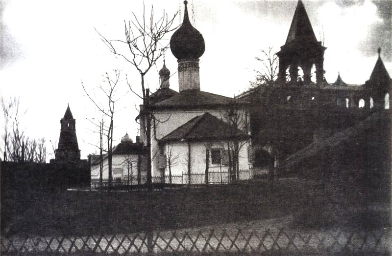 Кремль. Церковь Константина и Елены в Тайницком саду, Тверской (Центральный административный округ (ЦАО), г. Москва). архивная фотография, Фото с сайта http://www.skyscrapercity.com/showthread.php?t=1749275&page=14