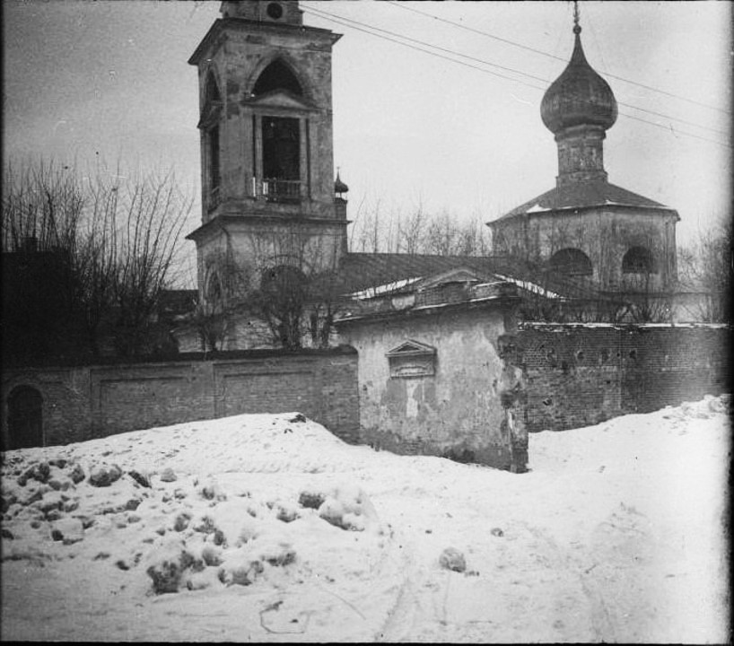 Церковь Спаса Нерукотворного Образа на Убогих домах, Хамовники (Центральный административный округ (ЦАО), г. Москва). архивная фотография, Фото Губарев А. А. 21 марта 1926 г. из фондов ГИМ. (ГК № 53782054)