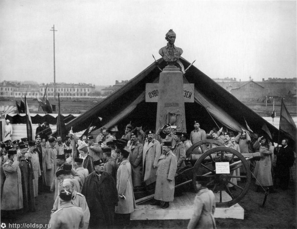 Центральный район. Церковь Александра Невского при Николаевской академии Генерального штаба (Суворовская). архивная фотография, Закладка Суворовской церкви.Фотограф: Карл Булла	http://oldsp.ru/old/photo/view/8896