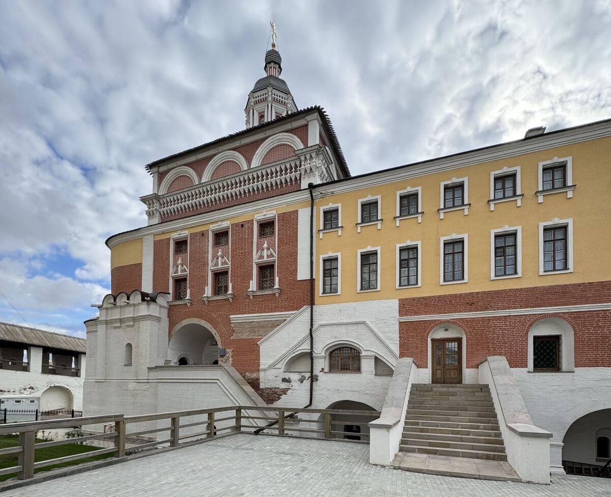 Кремль. Церковь Спаса Нерукотворного Образа в Архиерейских (Митрополичьих) палатах, Астрахань (Астрахань, город, Астраханская область). архитектурные детали, Северный фасад