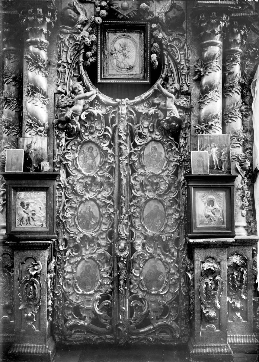 Церковь Воскресения Христова, Торопец (Торопецкий район, Тверская область). архивная фотография, Царские врата. Фото Н.Д. Бартрама, 1912