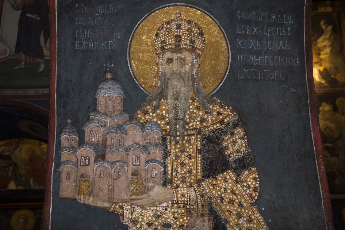 Монастырь Грачаница. Собор Успения Пресвятой Богородицы, Грачаница (АК Косово и Метохия, Косовский округ, Сербия). интерьер и убранство, король Милутин - ктитор храма