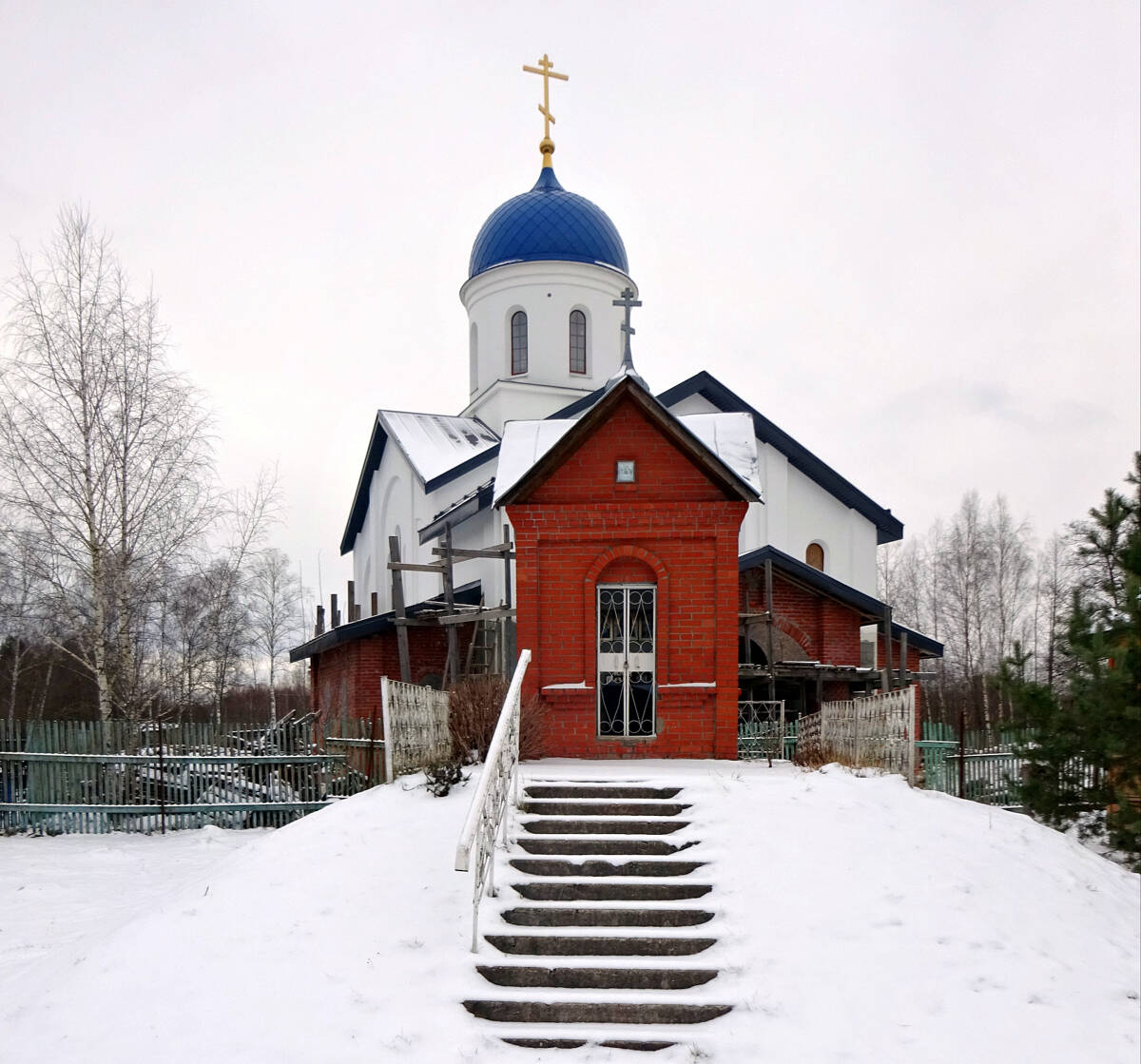 Часовня Рождества Пресвятой Богородицы, Савостьяново (Орехово-Зуевский городской округ, Московская область). фасады