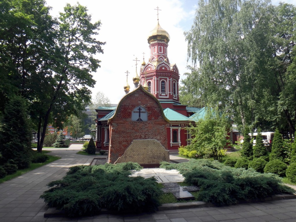 Красногорск. Часовня-усыпальница купцов Поляковых. фасады