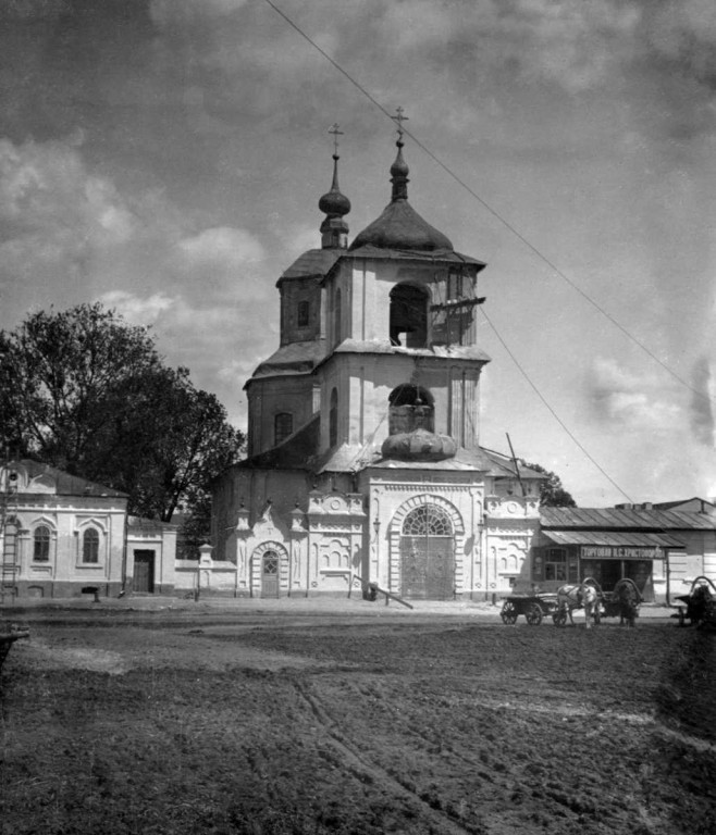 Церковь Воскресения Христова, Путивль (Конотопский район, Украина, Сумская область). архивная фотография, Вид с запада. Фото Стефана Андреевича Таранушенко и Павла Жолтовского из экспедиции Харьковского музея украинского искусства, 1920-е г.г. Адрес хранения: Институт рукописи Национальной библиотеки Украины им. И. Вернадского