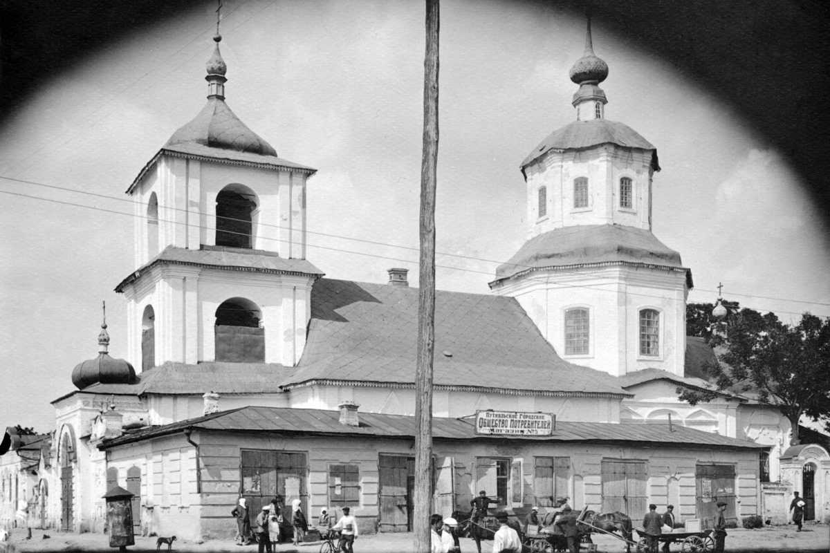 Путивль. Церковь Воскресения Христова. архивная фотография, Фото С.А. Таранушенко и П.Н. Жолтовского из экспедиции Харьковского музея украинского искусства, 1920-е г.г. Адрес хранения: Институт рукописи Национальной библиотеки Украины им. И. Вернадского