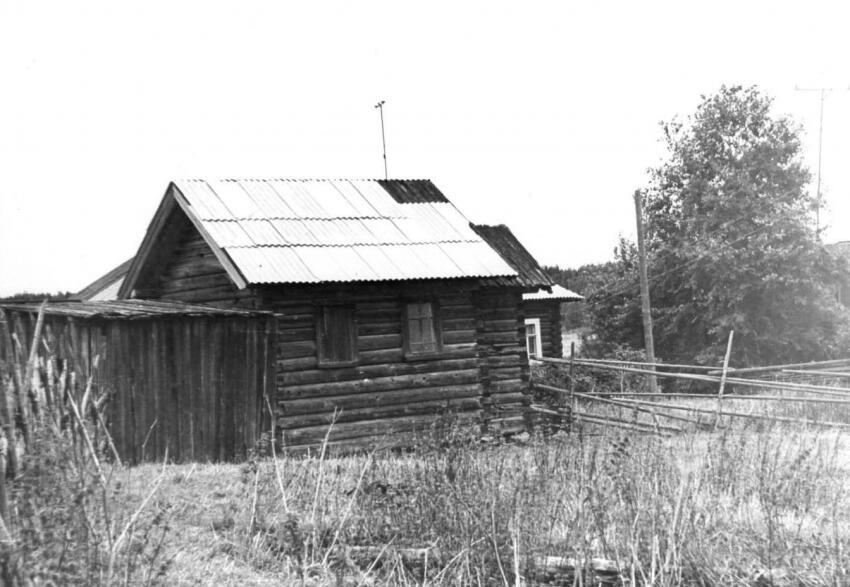 Средь-Погост. Часовня Спаса Нерукотворного Образа. архивная фотография, Вид на часовню с юго-запада