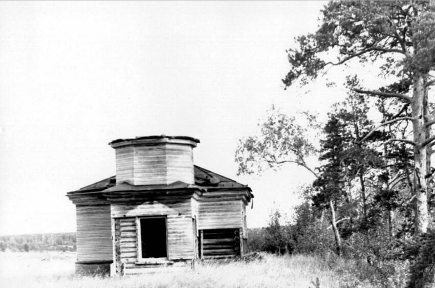 Часовня Петра и Павла, Гора (Поречье) (Плесецкий район, Архангельская область). архивная фотография, Вид часовни с запада. 