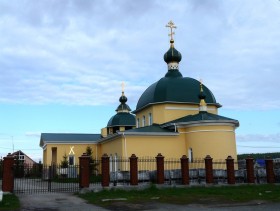 Долгодеревенское. Церковь Троицы Живоначальной
