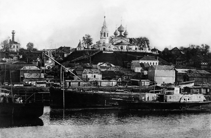 Собор Троицы Живоначальной, Городец (Городецкий район, Нижегородская область). архивная фотография, фото с сайта http://bezhentsy-pmv.com/balakhna_pg8.html