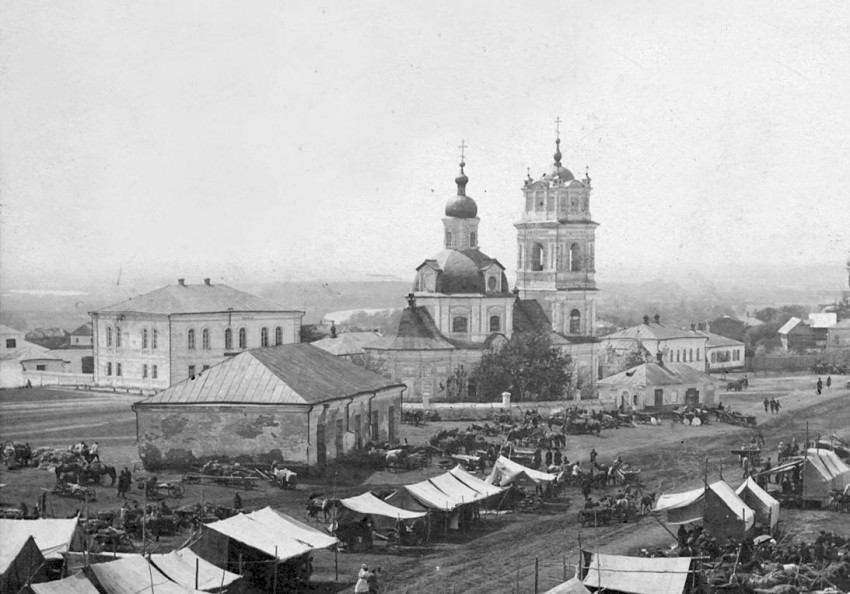 Путивль. Церковь Покрова Пресвятой Богородицы. архивная фотография, Вид с колокольни Воскресенской церкви