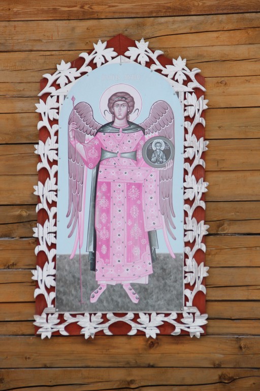 Часовня Михаила Архангела, Иваново (Весьегонский район, Тверская область). дополнительная информация, Храмовая икона Михаила Архангела на восточном фасаде