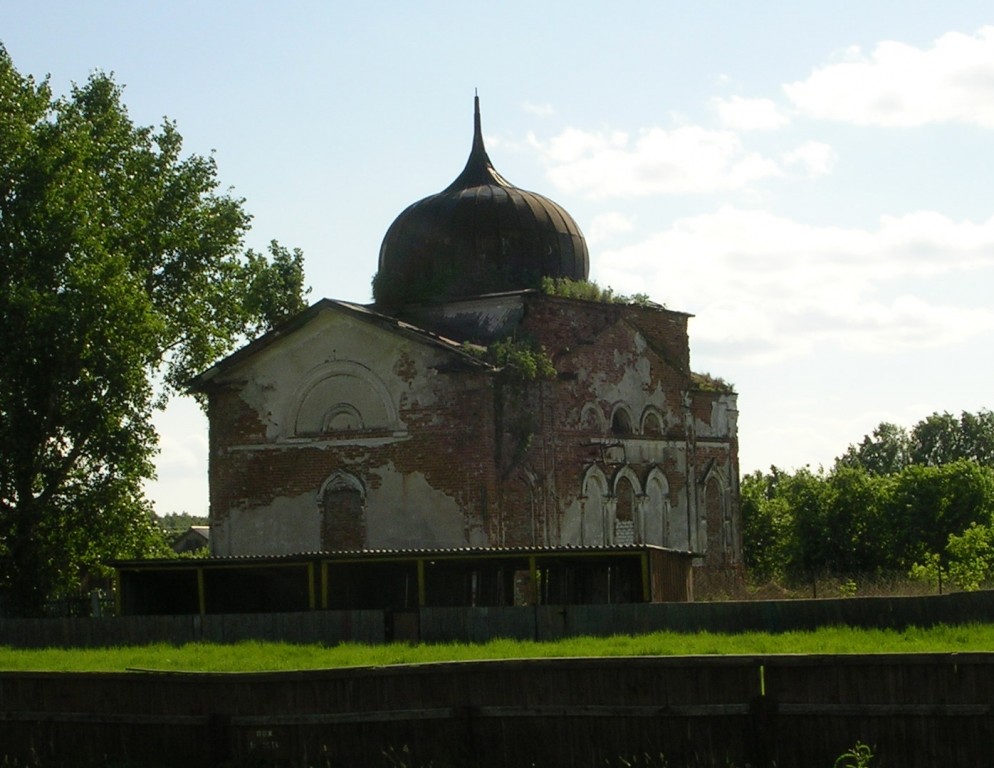 Песчанское. Церковь Успения Пресвятой Богородицы. фасады, Вид с дороги