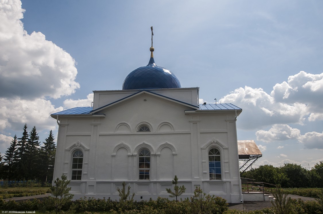 Церковь Успения Пресвятой Богородицы, Песчанское (Щучанский район, Курганская область). фасады