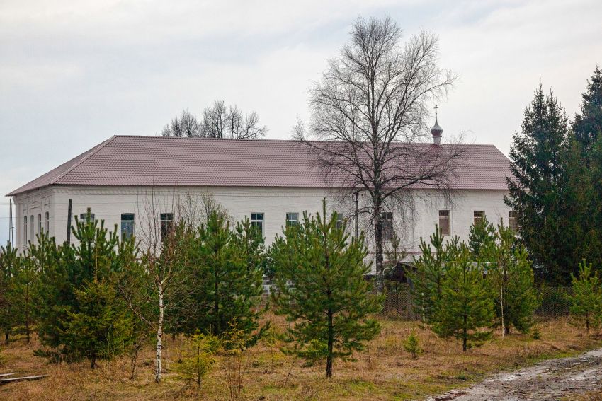 Адрианов Успенский монастырь. Домовая церковь Богоявления Господня в трапезном корпусе, Адрианова Слобода (Пошехонский район, Ярославская область). фасады