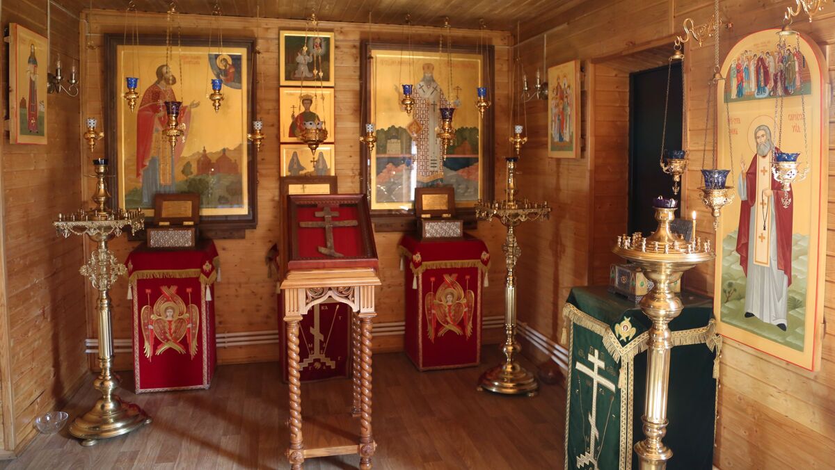 Церковь Серафима Чичагова, Лобня (Мытищинский городской округ и гг. Долгопрудный, Лобня, Московская область). интерьер и убранство