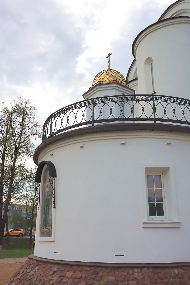 Фрагмент апсиды, архитектурные детали. Церковь Матроны Московской, Ногинск (Богородский городской округ, Московская область)