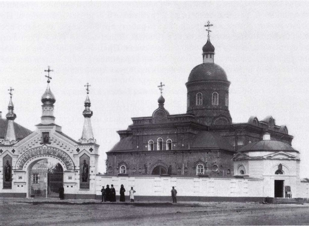 Спасо-Преображенский монастырь. Собор Старорусской иконы Божией Матери, Старая Русса (Старорусский район, Новгородская область). документальные фотографии, 1892 год. https://vk.com/photo-10141440_278571104