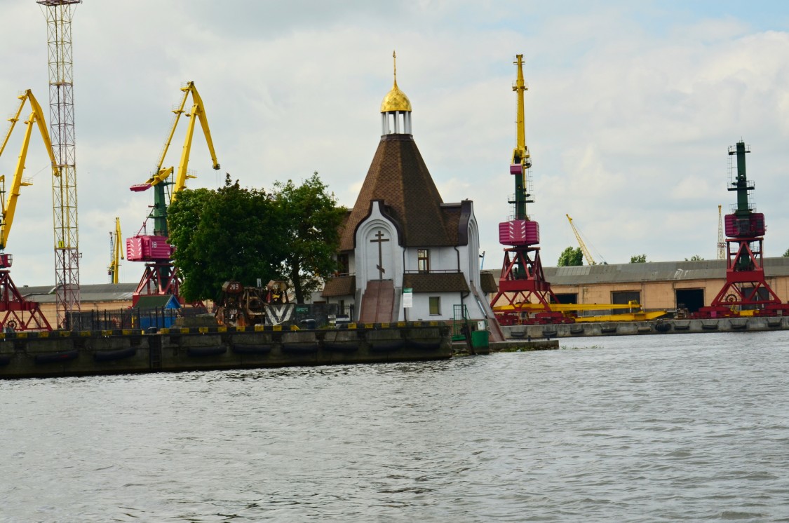 Церковь Николая Чудотворца в Морском торговом порту, Калининград (Калининградский городской округ, Калининградская область). общий вид в ландшафте