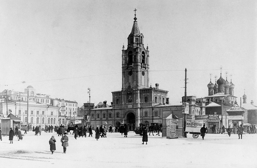 Страстной женский монастырь, Тверской (Центральный административный округ (ЦАО), г. Москва). архивная фотография, фото с сайта https://pastvu.com/p/512565