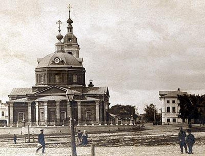 Муром. Церковь Усекновения главы Иоанна Предтечи. архивная фотография