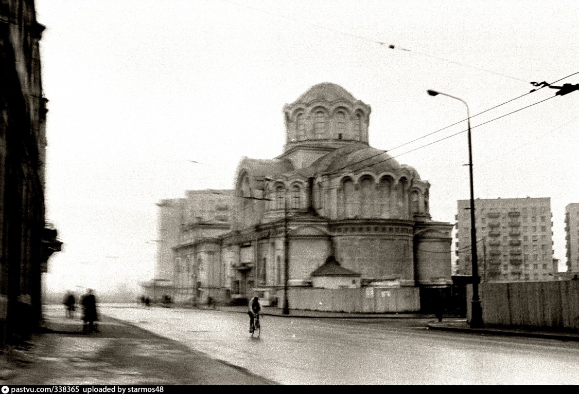 Калужская улица в москве