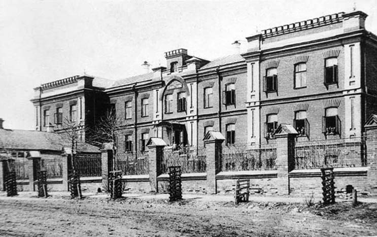 Феодосия Черниговского при бывшем Духовном училище, домовая церковь, Ефремов (Ефремовский район, Тульская область). архивная фотография, источник https://ru.m.wikipedia.org