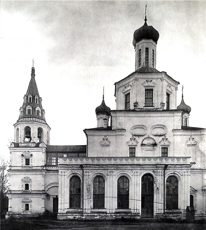 Церковь Иоасафа, царевича Индийского, в Измайлове, Измайлово (Восточный административный округ (ВАО), г. Москва). архивная фотография, Фото с сайта http://www.skyscrapercity.com/showthread.php?t=1749275&page=14
