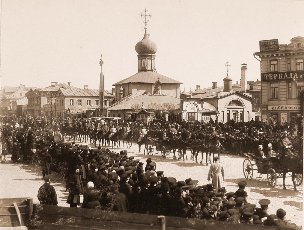 Церковь Гребневской иконы Божией Матери на Лубянской площади, Тверской (Центральный административный округ (ЦАО), г. Москва). архивная фотография, май 1896 года с http://www.liveinternet.ru