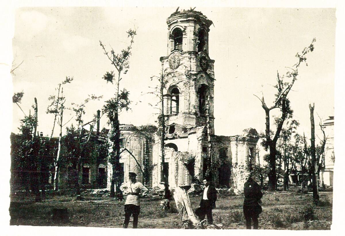 Собор Троицы Живоначальной (старый), Колпино (Санкт-Петербург, Колпинский район, г. Санкт-Петербург). архивная фотография, Вид на колокольню с юго-восточной стороны. 