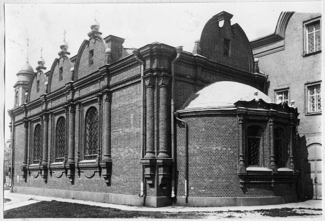 Церковь Троицы Живоначальной, что на Капельках, Мещанский (Центральный административный округ (ЦАО), г. Москва). архивная фотография, Новая трапезная церкви Живоначальной Троицы на Капельках. Фото начала ХХ в. ГНИМА http://blogpechenkin.blogspot.ru