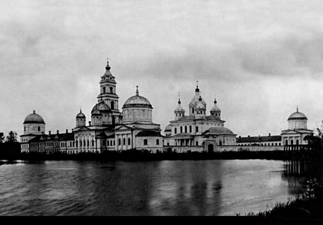 Югская Дорофеева пустынь, Югская Пустынь (акватория Рыбинского водохранилища) (Рыбинский район, Ярославская область). архивная фотография