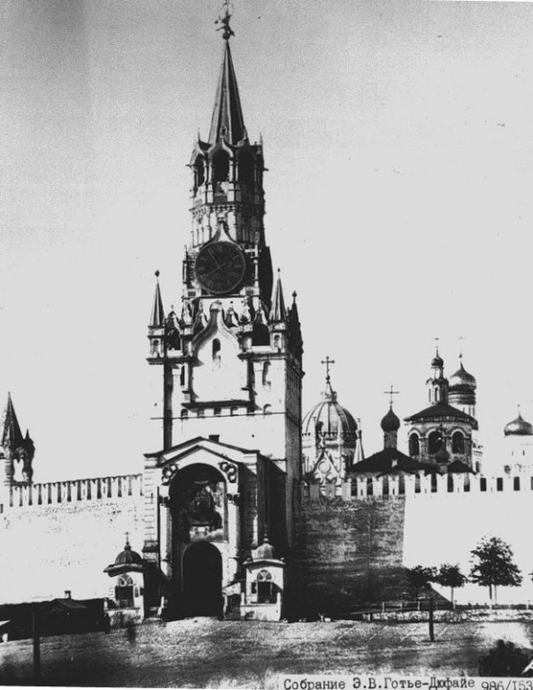 Кремль. Часовня Великого Совета Откровение у Спасских ворот, Тверской (Центральный административный округ (ЦАО), г. Москва). архивная фотография, Фото с сайта http://sontucio.livejournal.com