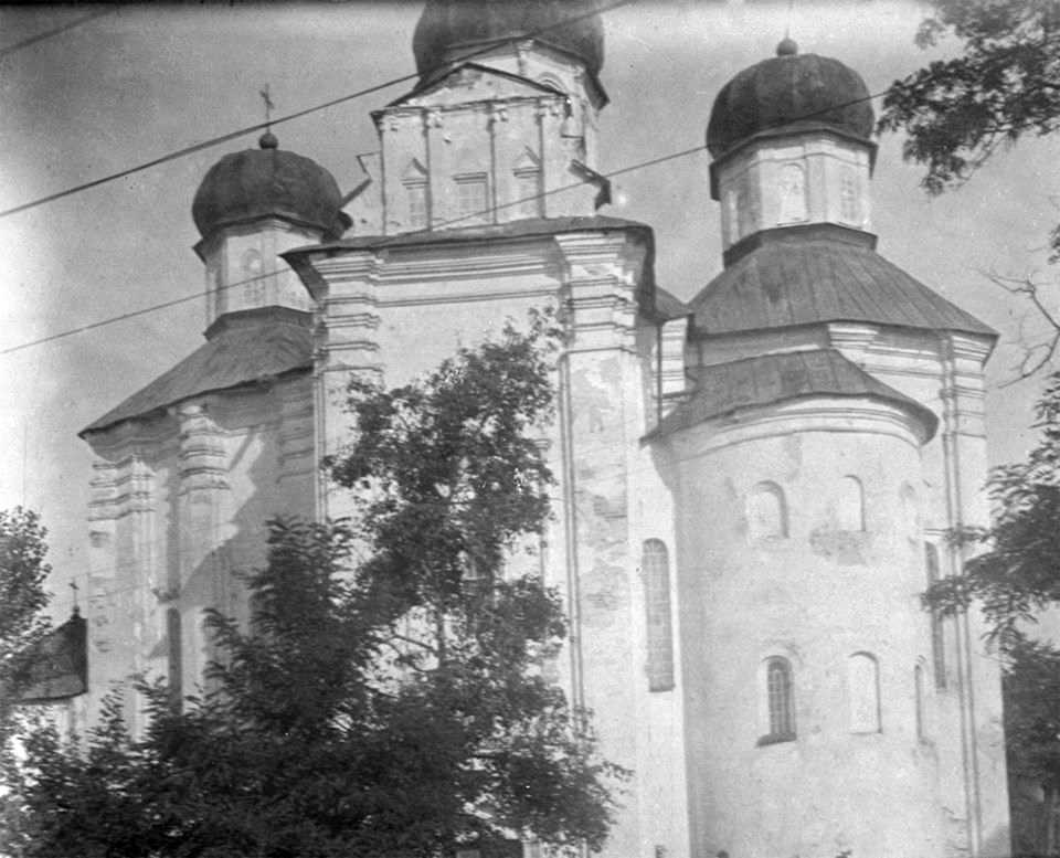 Церковь Покрова Пресвятой Богородицы, Переяслав (Бориспольский район, Украина, Киевская область). архивная фотография, Фото из личного альбома Стефана Андреевича Таранушенко, 1929 г. Адрес хранения: Институт рукописи Национальной библиотеки Украины им. И. Вернадского