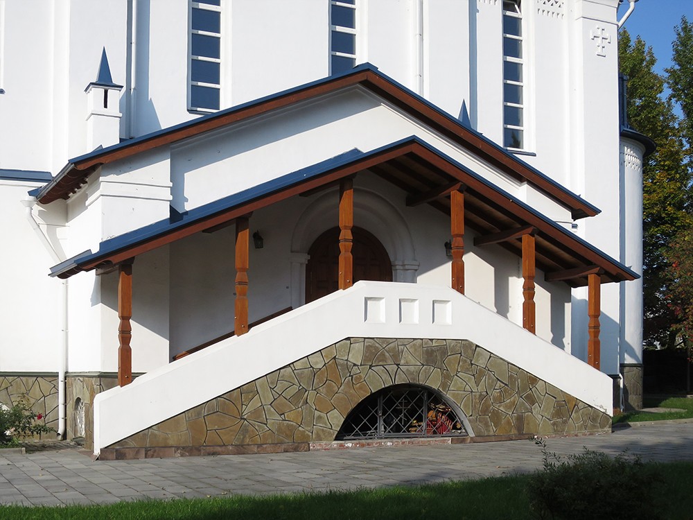 Церковь Торжества Православия в Алтуфьеве, Алтуфьевский (Северо-Восточный административный округ (СВАО), г. Москва). фасады