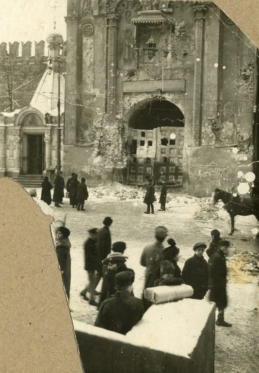 Кремль. Часовня Николая Чудотворца у Никольских ворот, Тверской (Центральный административный округ (ЦАО), г. Москва). архивная фотография, 1917 год 