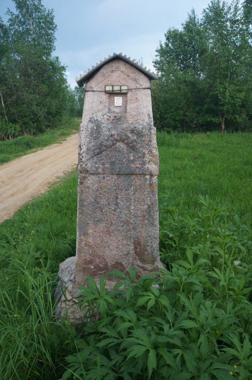 Татарка. Часовенный столб. фасады