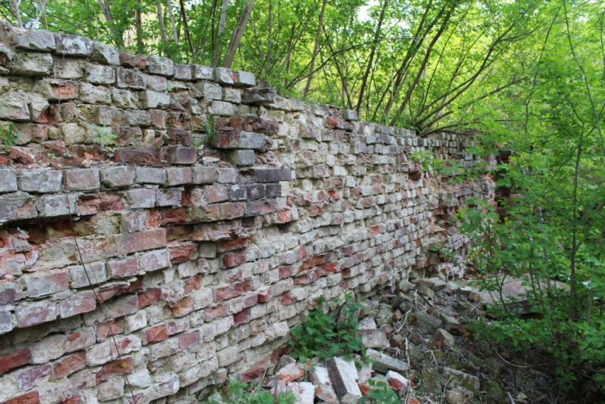 Калуга. Казанский монастырь (старый). дополнительная информация, Сохранившийся фрагмент ограды