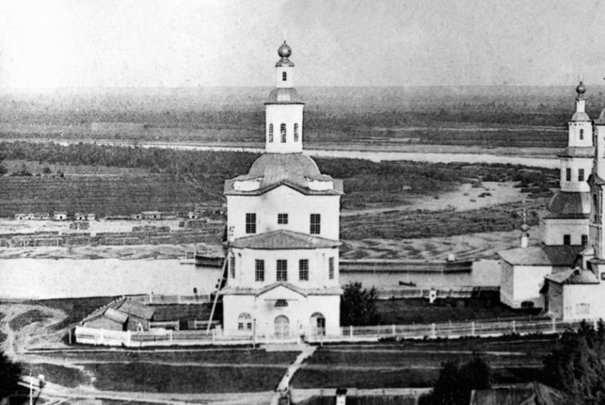 Сыктывкар. Церковь Покрова Пресвятой Богородицы. архивная фотография, Кадрировано с фото: http://www.oldsyktyvkar.ru/period_1/album_1_1/page_02/page.html