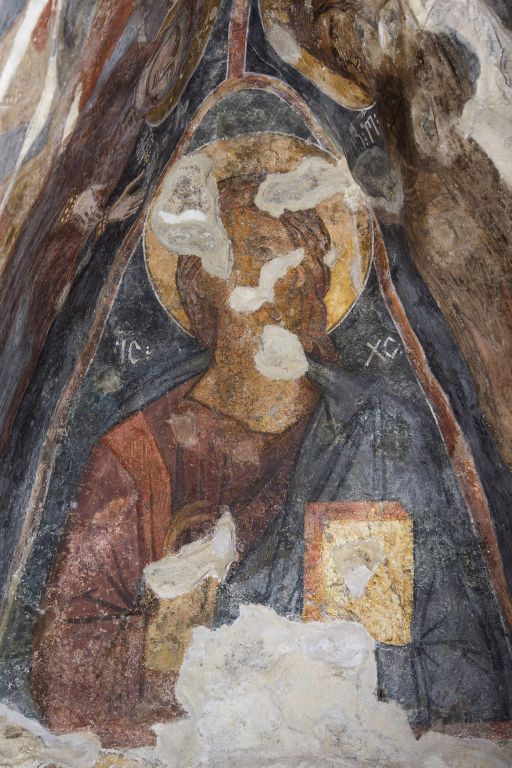 Неизвестная  церковь, Нузал (Алагирский район, Республика Северная Осетия-Алания). интерьер и убранство, Пантократор. Фреска конец XIII - начало XIV вв.