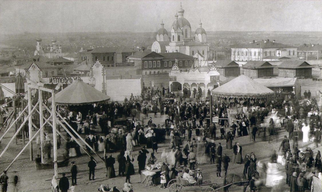 Челябинск. Одигитриевский женский монастырь. Церковь Вознесения Господня. архивная фотография, Дореволюционное фото (слева видна Покровская (Перцевская) церковь)