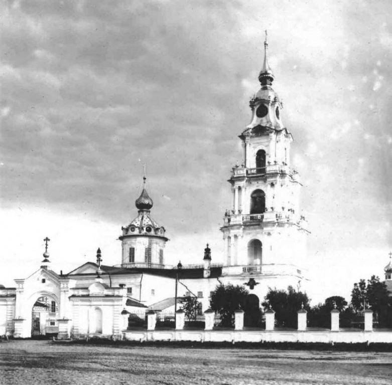 Кострома. Собор Богоявления Господня в Кремле (старый). архивная фотография, с http://varandej.livejournal.com/167799.html