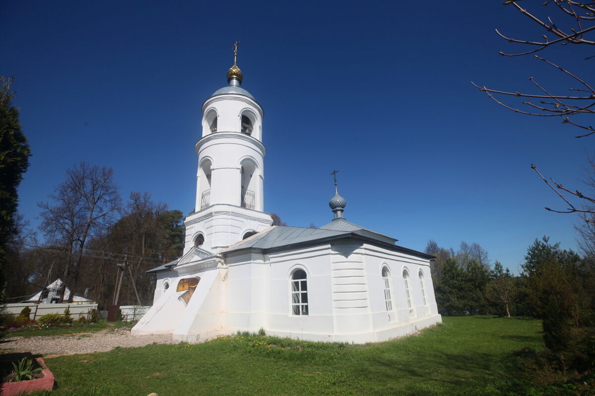 Церковь Троицы Живоначальной, Чернцы (Лежневский район, Ивановская область). фасады