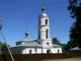 Чернцы. Церковь Троицы Живоначальной