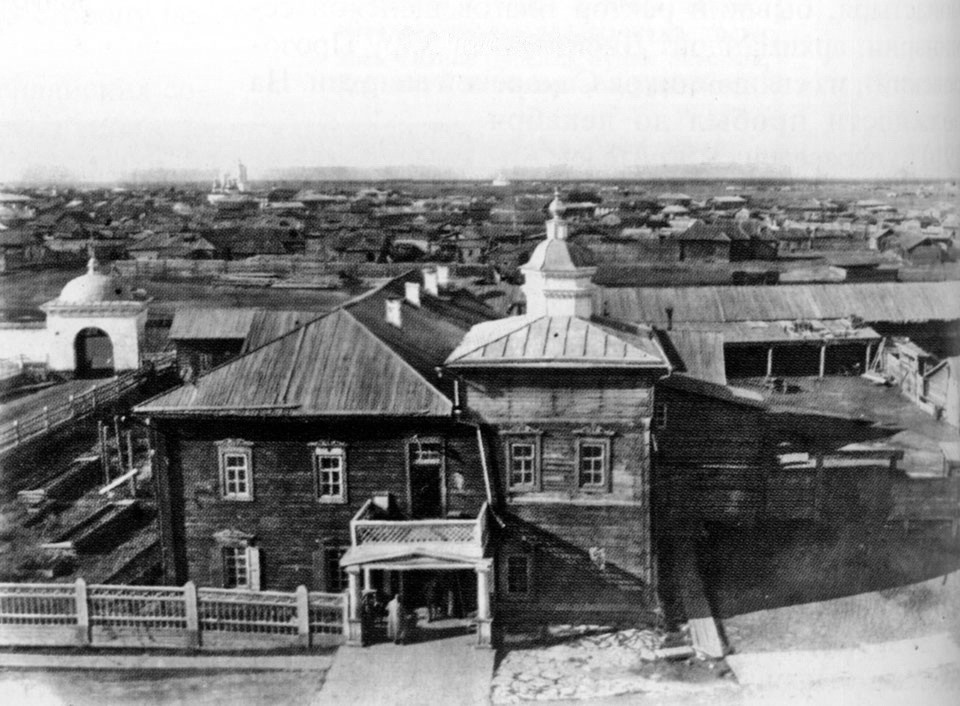 Якутский Спасский мужской монастырь, Якутск (Якутск, город, Республика Саха (Якутия)). архивная фотография, Архиерейский дом на территории монастыря