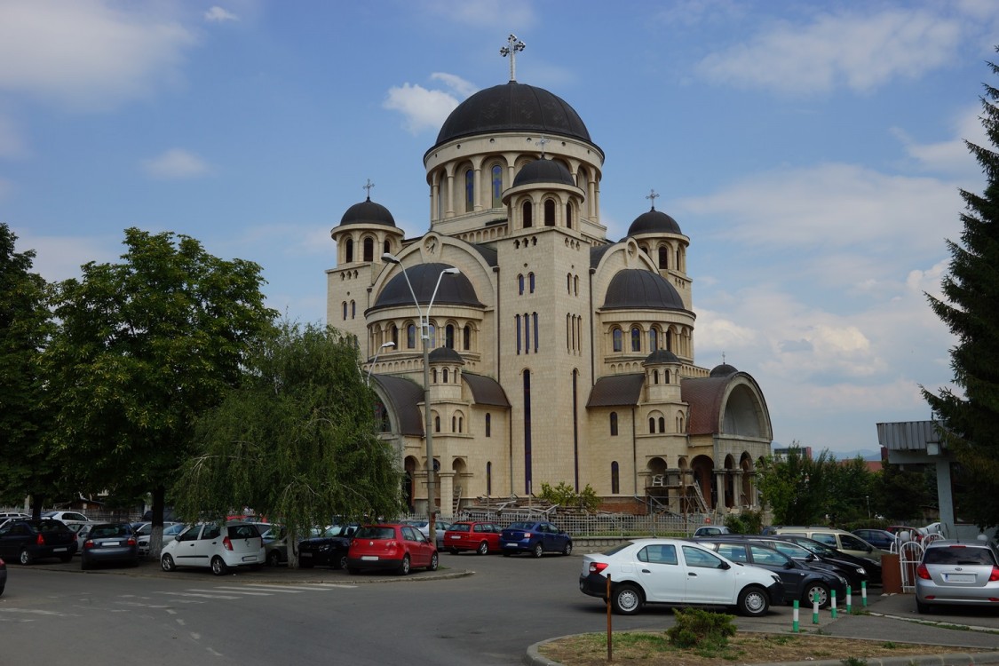 Церковь Успения Пресвятой Богородицы, Дева (Хунедоара, Румыния). фасады