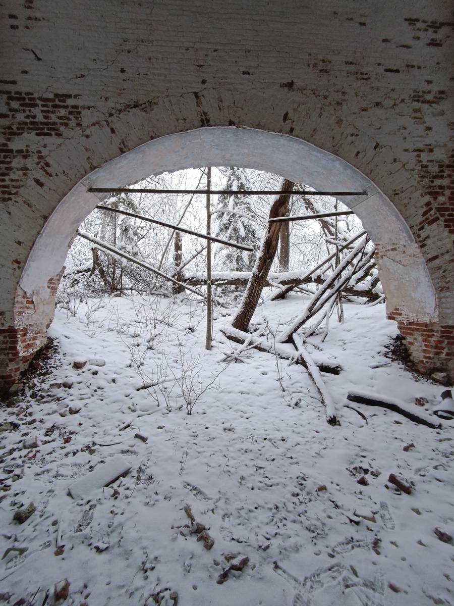 архитектурные детали. Церковь Казанской иконы Божией Матери, Заболотье, урочище (Чухломский район, Костромская область)